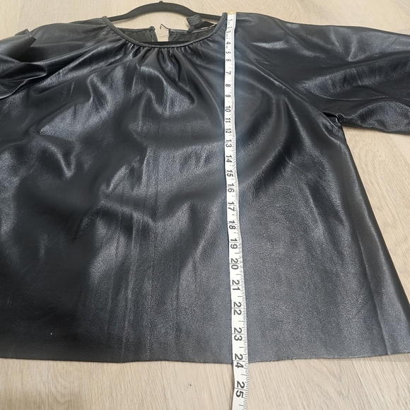 Pleather Pleated Round Neck Black Women's Top Size M - Picture 5 of 8